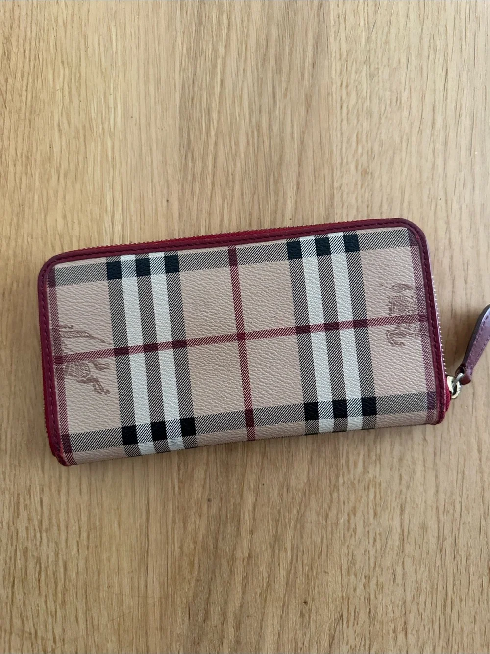 Burberry Zipper Long Wallet